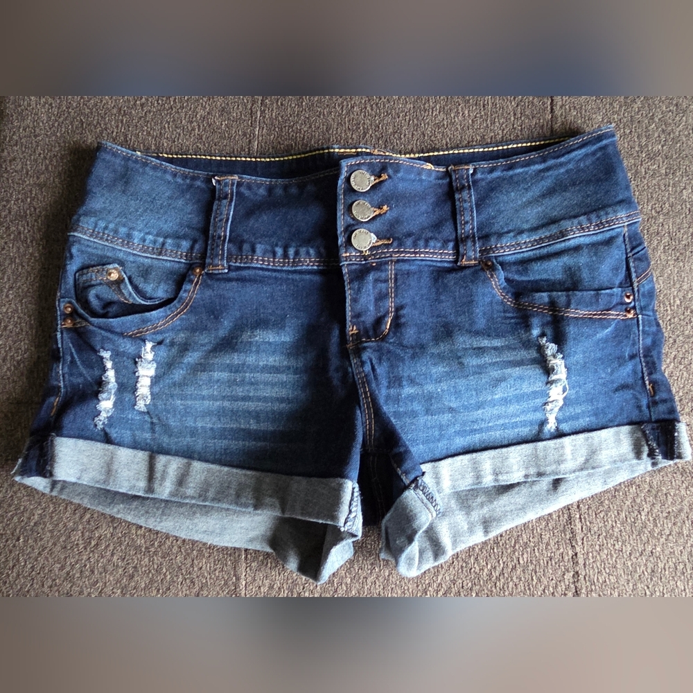 YMI Jean Shorts In Size 7.